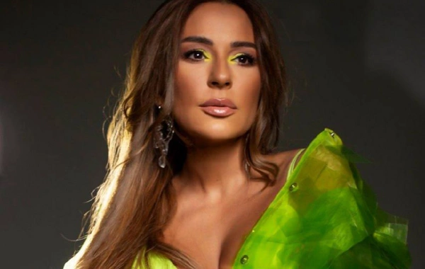 Xalq artistindən İDDİALI FOTOSESSİYA