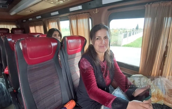 Ağdərənin Həsənriz kəndinə növbəti köç karvanı çatıb Ağdərənin Həsənriz kəndinə növbəti köç karvanı çatıb