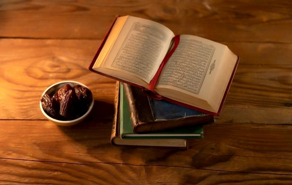 Принимается ли пост у тех, кто не совершает намаз?