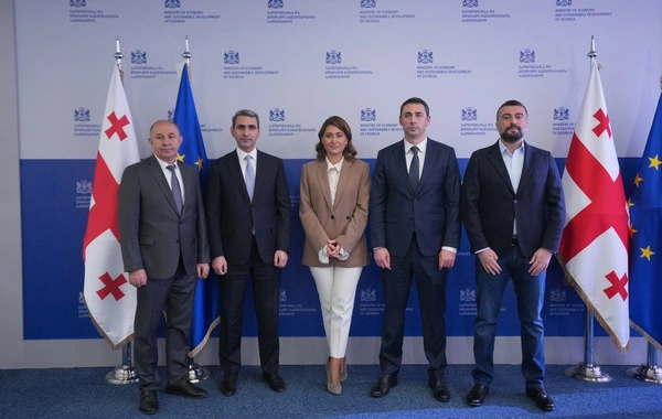 Bakı-Tbilisi-Qars dəmiryol xətti üzrə müqavilələr imzalanıb