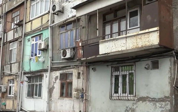 Sumqayıtda ölüm növbəsi gözləyən bina: Dedilər ki, mümkün deyil, dağılacaq