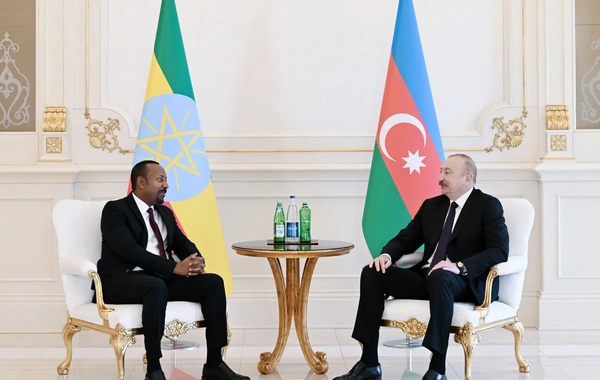 Prezident İlham Əliyevin Efiopiyanın Baş naziri ilə təkbətək görüşü olub