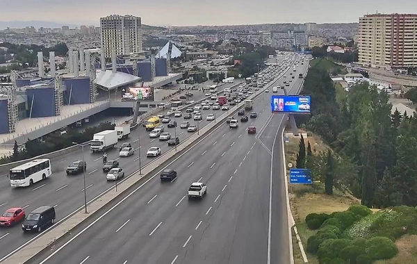 Bakıda 18 istiqamətdə sıxlıq müşahidə olunur