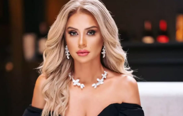 Roza Zərgərli 130 min adam qarşısındakı konsertindən görüntülər paylaşdı