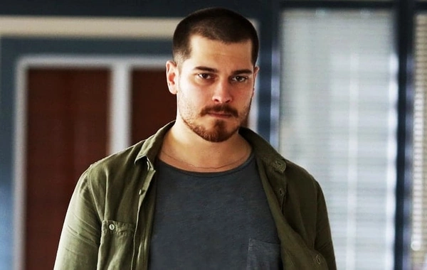 Çağatay Ulusoy bu ölkənin də vətəndaşı oldu
