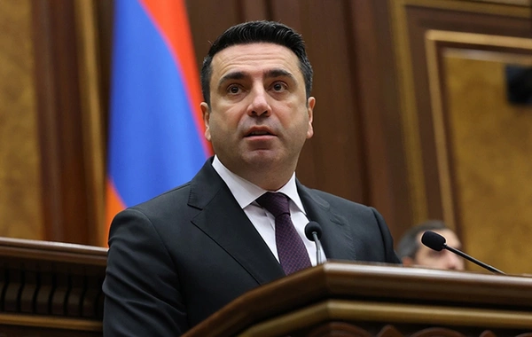 Ermənistan parlamentinin sədri seçkilərdə namizədliyini açıqlayıb