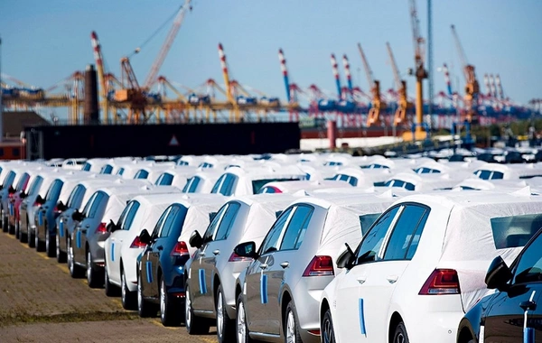 Azərbaycan Gürcüstandan avtomobil alışını 39 % azaldıb