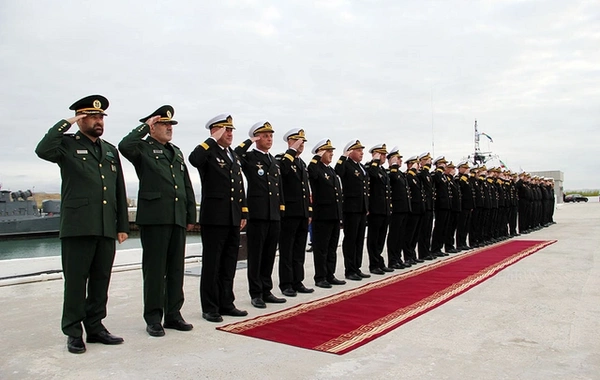 İran hərbi gəmiləri Bakı limanını tərk etdi