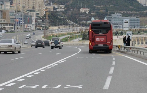 Bakıda tıxacları belə azaltmaq olar - Avtobus zolaqları, dayanacaqlar...
