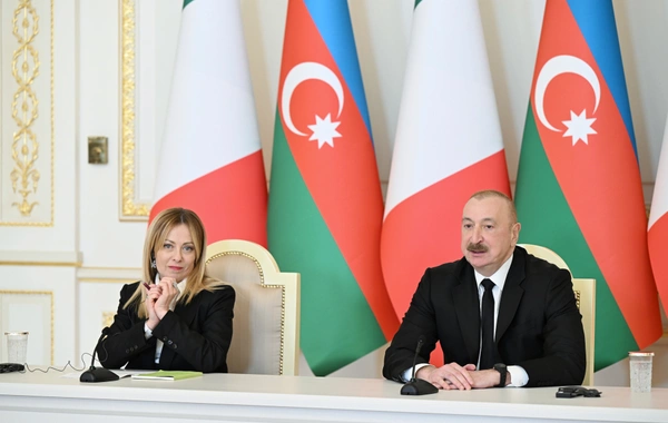 İlham Əliyev və Ciorcia Meloni mətbuata bəyanatlarla çıxış ediblər
