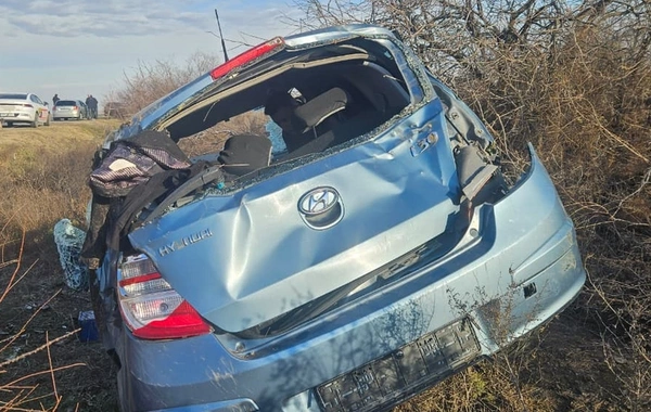 Kürdəmirdə avtomobil aşıb, xəsarət alanlar var