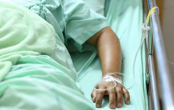 Bakıda məktəbin həyətindən şagird infarktdan ölüb