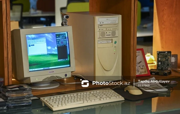 1959-cu ildən bu günə: İT sahəsinin inkişafını əks etdirən sərgi - FOTOREPORTAJ