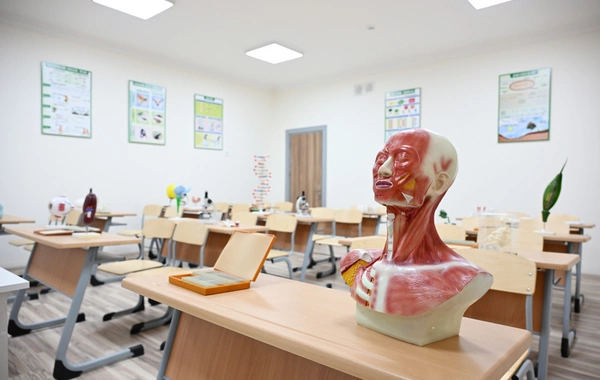 Prezident İlham Əliyev Şamaxı Avropa liseyinin yeni binasının açılışında iştirak edib