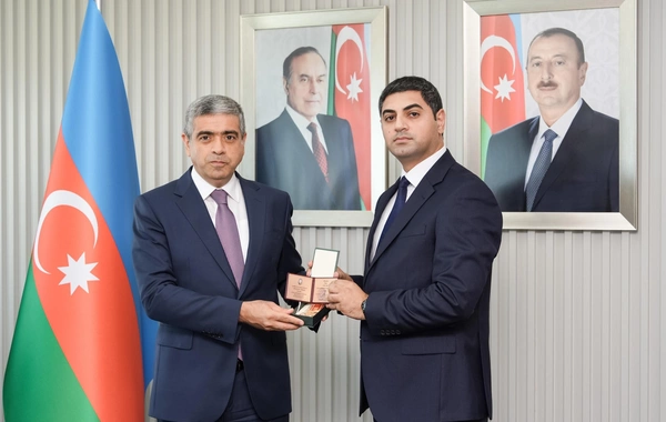 ƏƏSMN-in təltif edilmiş əməkdaşlarına vəsiqələr və medallar təqdim olunub