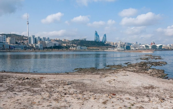 Xəzər dənizində suyun səviyyəsi ilə bağlı MÜƏMMALI RƏQƏMLƏR