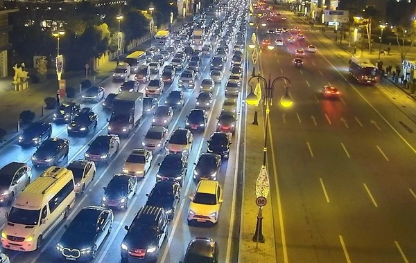 Hazırda Bakının bəzi yollarında tıxac müşahidə olunur