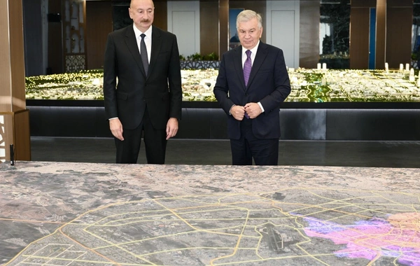 İlham Əliyev Özbəkistanda "Yeni Daşkənd" layihəsi ilə tanış olub