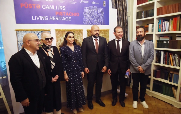 "ART Weekend" çərçivəsində "Püstə: canlı irs" performansı təqdim edilib "ART Weekend" çərçivəsində "Püstə: canlı irs" performansı təqdim edilib