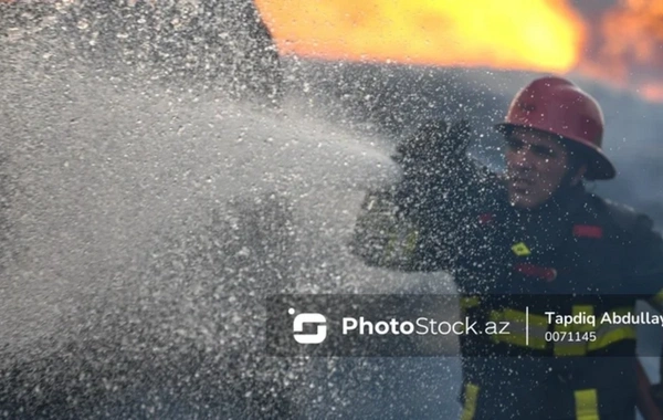 Bakıda dönərxanada YANĞIN başlayıb