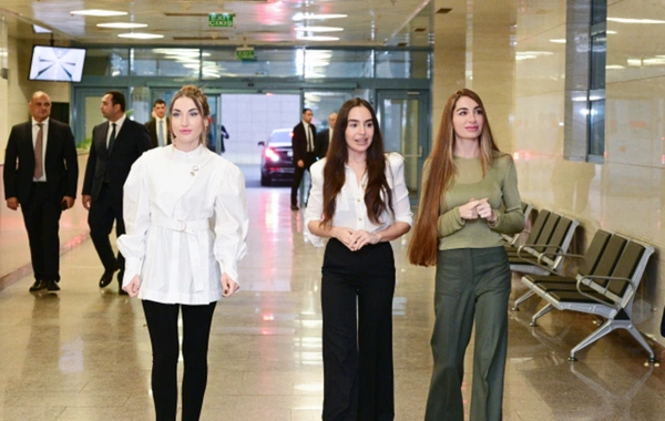 Yeni Klinikada Yeni Robotik Reabilitasiya və Sümük İliyi Transplantasiyası mərkəzlərinin açılışı olub