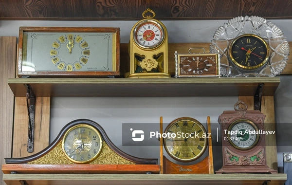 180-ə yaxın ölkədən qədim əşyaların toplandığı əntiq mağazadan fotoreportaj