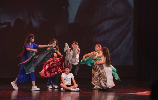 "McDonald's Azərbaycan" və DSMF şəhid övladlarının iştirakı ilə teatr tamaşası təşkil edib