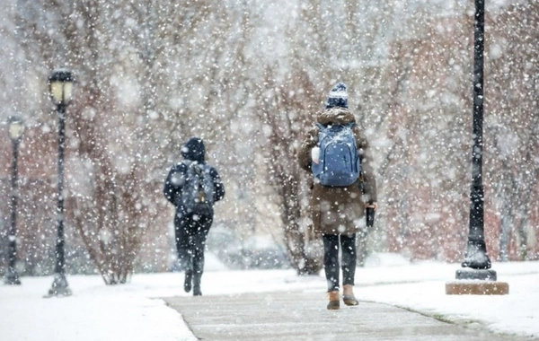 Hava şəraiti ilə əlaqədar məktəblərdə dərslərə fasilə verilib? - RƏSMİ