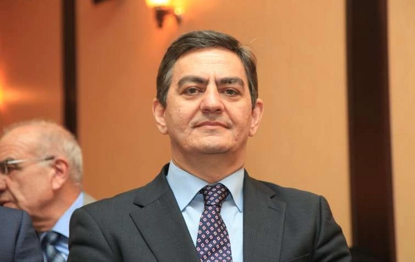 Əli Kərimli hakimiyyəti zorla ələ keçirməkdə ittiham olunur