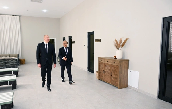İlham Əliyev Səməd Vurğun adına Yaradıcılıq Evinin açılışında iştirak edib