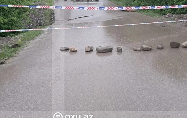 Qubada yol çökdü - Üç kəndin rayon mərkəzi ilə əlaqədi kəsildi