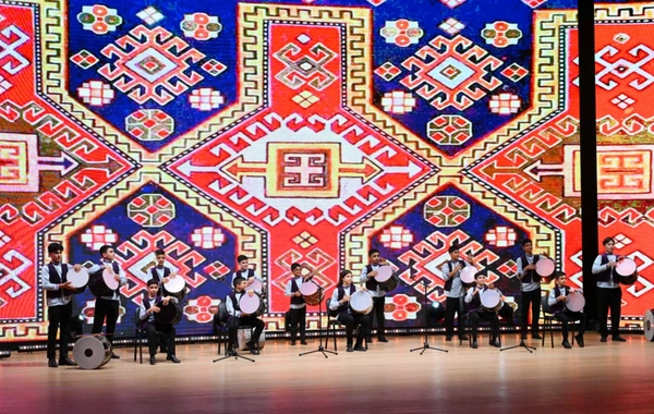 Leyla Əliyeva və Alyona Əliyeva  mükafatlandırma mərasimində iştirak ediblər