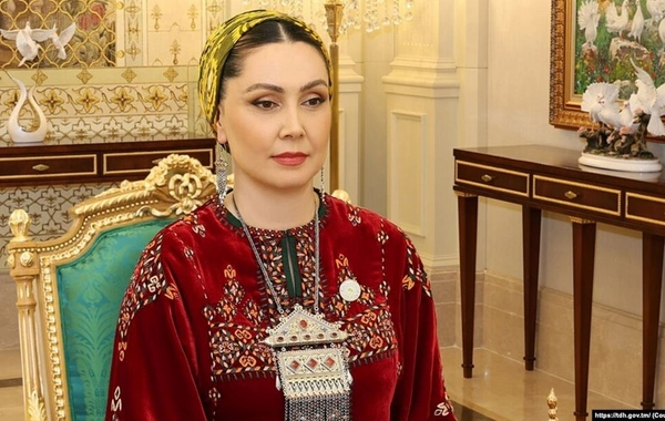 Berdiməhəmmədovun qızı Azərbaycan Milli Xalça Muzeyi ilə tanış olub