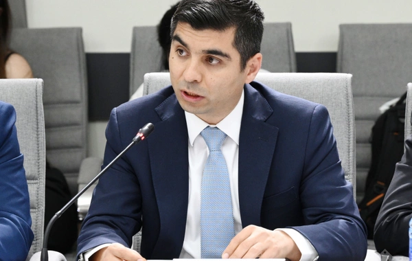 Uşaqların zərərli informasiyadan qorunmasına yönəlmiş normativ hüquqi akt layihəsi müzakirə olunub