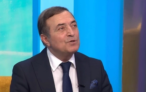Xalq artisti: Mənimlə bir dəfə şəkil çəkdirib, deyir ki, ustadımdır