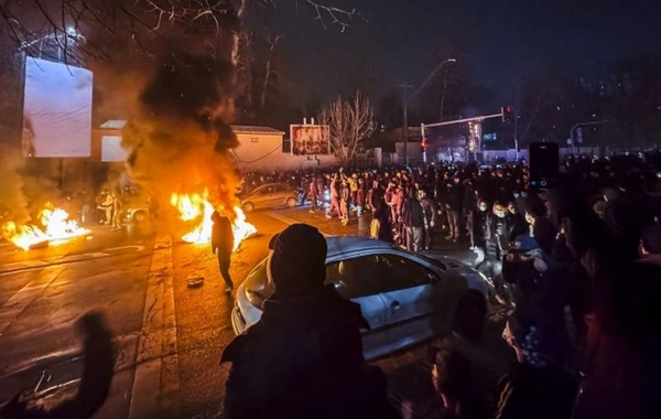 HRANA: İranda etirazlar zamanı ən azı 550 nəfər saxlanılıb