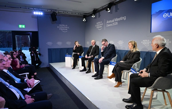 Prezident Davosda "Avrasiyanın iqtisadi özünəməxsusluğunun müəyyənləşdirilməsi" mövzusunda panel iclasında iştirak edib