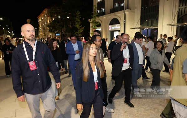 IV Şuşa Qlobal Media Forumunun iştirakçıları Qarabağ küçəsi ilə tanış olublar