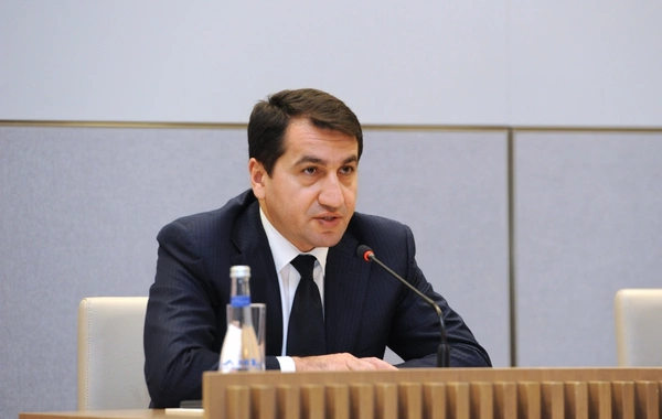 Hikmət Hacıyev: Ermənistan Konstitusiyasından ərazi iddiaları çıxarılsa, sülh sazişi üçün problem qalmır
