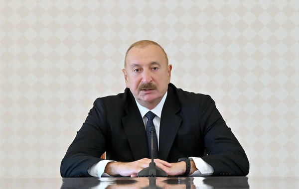 İlham Əliyev İrakli Kobaxidzeyə zəng edib