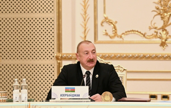 Ильхам Алиев выступил на заседании Совета глав государств СНГ в узком составе в Душанбе