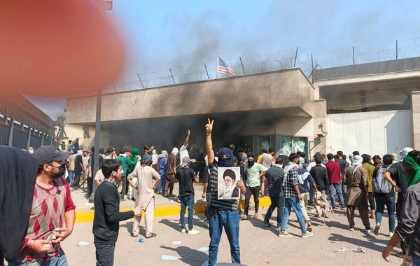 Pakistanda ABŞ konsulluğuna hücum olub: Ölənlər var