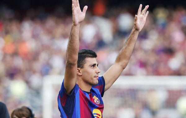 Rodri Barselonada onu ən çox təəccübləndirən futbolçunun adını açıqladı