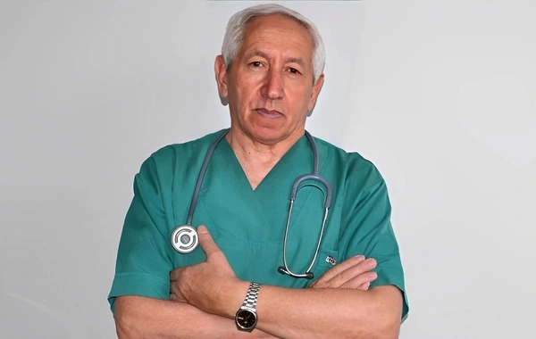 Azyaşlının ölümündə təqsirləndirilən həkimə hökm oxundu