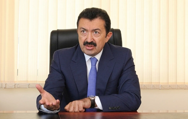 İşdən çıxarılan sədr keçmiş DEPUTATIN OĞLU İMİŞ