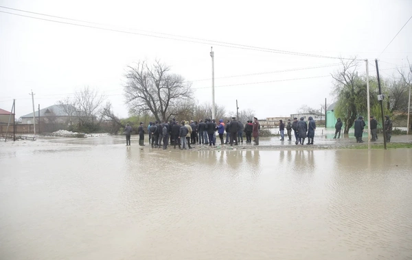 Xaçmazda aramsız yağan leysan nəticəsində 537 evi su basıb