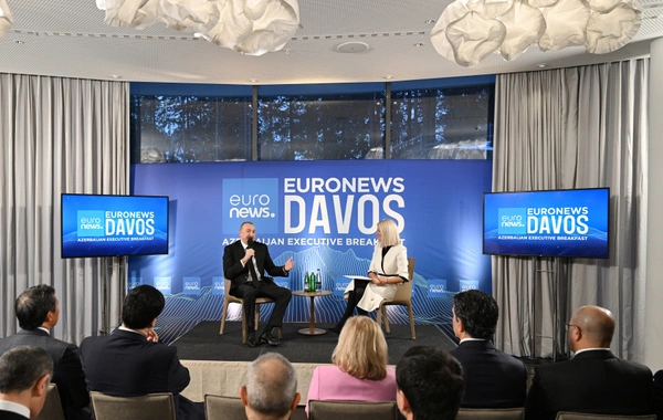 Президент Ильхам Алиев в Давосе принял участие в мероприятии "Завтрак с руководством Азербайджана"