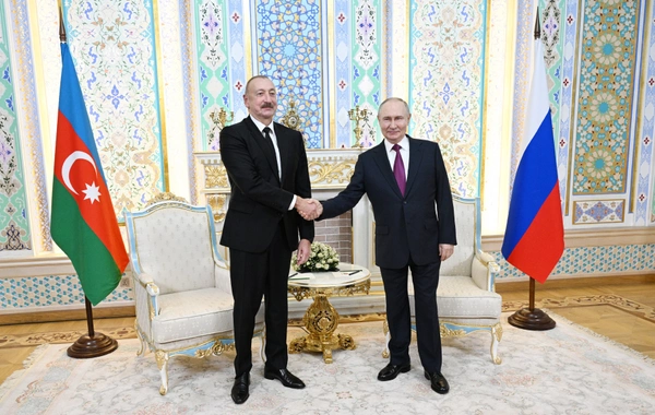 Düşənbədə İlham Əliyevin Vladimir Putinlə təkbətək görüşü olub