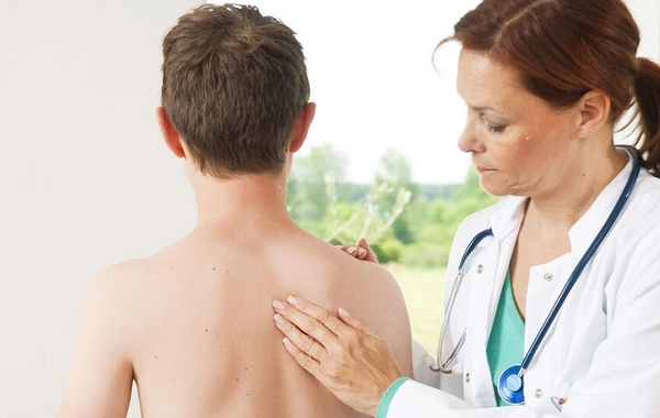 У детей в Азербайджане массово выявляют проблемы с позвоночником?