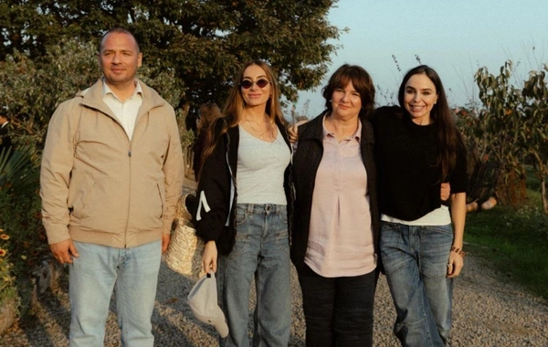 Leyla Əliyeva, Arzu Əliyeva və Alena Əliyeva Lənkəranda fermer təsərrüfatı ilə tanış olublar